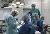 Нейрохирурги из Нового Уренгой провели операцию на лицевом нерве