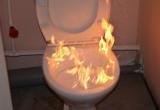 В Новом Уренгое горело общежитие: пострадал только туалет