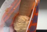 Житель Салехарда похвастался приятным сюрпризом в мороженом (ФОТО)