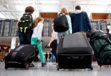 Россиянам уточнили правила провоза багажа: что не стоит везти из отпуска?