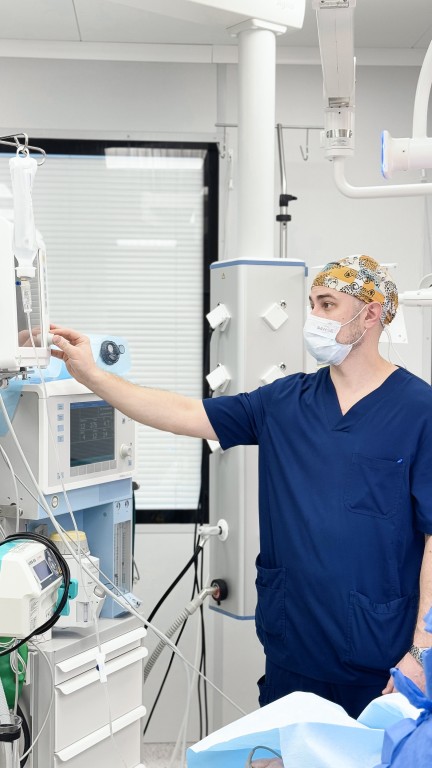 MacroClinic