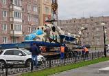 Вертолёт Ми-24 установили на Площади Памяти в газовой столице 