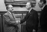 80 лет назад был подписан договор о ненападении между СССР и Германией: этот день в истории