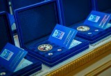 75 семей Ямала получили медали «За любовь и верность»