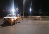 В Новом Уренгое пьяный водитель протаранил металлический отбойник (ФОТО)