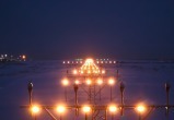 Взлетно-посадочную полосу аэропорта Новый Уренгой оборудовали светосигнальными огнями