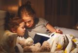 Аналитики узнали, что россияне читают детям на ночь (ОПРОС)