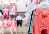 «Детский мир» зафиксировал на уровне января цены на одежду и обувь