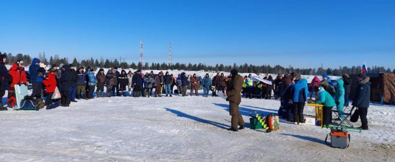 Команда МЧС выиграла соревнования по зимней рыбалке в Новом Уренгое (ФОТО)  