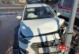 В Новом Уренгое Hyundai атаковал светофор (ФОТО, ВИДЕО)