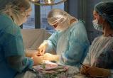 В Новом Уренгое хирурги спасли пациента с гигантской грыжей