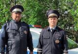 В Новом Уренгое инспекторы ГАИ помогли спасти задыхающуюся девушку (ФОТО)