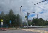 Новый «фонтан» в Губкинском: вода из сетей заливает улицы (ВИДЕО)