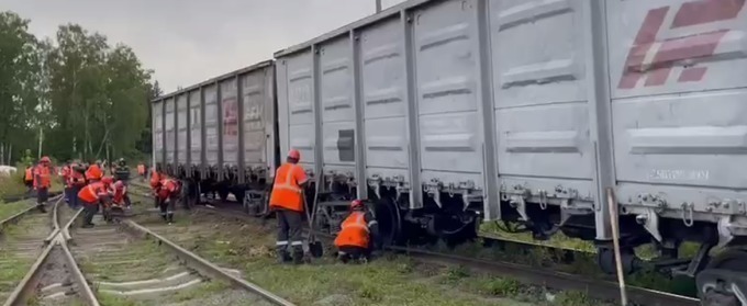 Фото кадр из видео Уральской транспортной прокуратуры