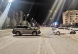 В Новом Уренгое водитель «Лэнд Крузера» попал на дорогостоящий ремонт после столкновения с «Солярисом» (ФОТО) 