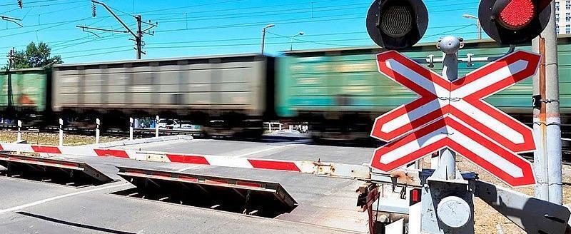 После нагоняя от прокурора в Новом Уренгое привели в порядок железнодорожный переезд