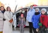 На Ямале семье матери-героини подарили автомобиль 