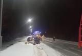 В лобовом столкновении «семерки» и грузовика Volvo рядом с Губкинским погибли два человека (ФОТО)