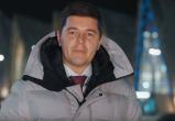 Дмитрий Артюхов поздравил жителей ЯНАО с Новым годом на фоне нового аэропорта 