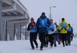 В Новом Уренгое январский мороз не помешал участникам забега преодолеть символические 2023 метра (ФОТО) 