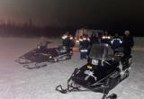 Два жителя Ноябрьска застряли ночью в тундре на снегоходе (ФОТО)