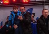Андрей Воронов научит играть в хоккей своего маленького друга Вову из Коротчаево (ФОТО) 