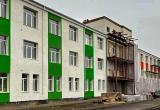 Ямальские строители уже наполовину восстановили больницу и храм в Волновахе