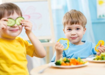 Как привить ребенку здоровые пищевые привычки