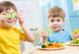 Как привить ребенку здоровые пищевые привычки