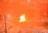 В Новом Уренгое во дворе дома сгорел «Лэнд Крузер» (ФОТО)