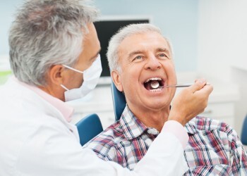  Как сохранить здоровье зубов пожилым людям