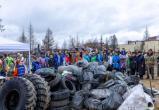 В Новом Уренгое эковолонтеры собрали более двух тысяч килограммов мусора