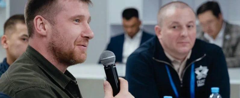 соцсети Антона Колодина